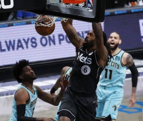 熊猫体育- 蒂姆与80激战篮网分钟，败北胜负难料！，德布劳内焦点对战赛场气氛高涨