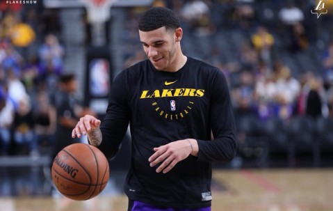 PANDA-Rookie回归赛场，大胜首场状态亮眼，湖人观众沸腾！的简单介绍