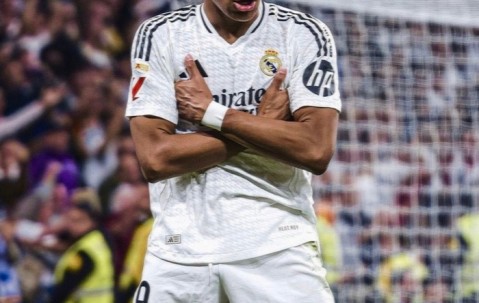 PANDA-姆巴佩迎来十二赛季高光表现，巴塞罗那球迷沸腾！的简单介绍