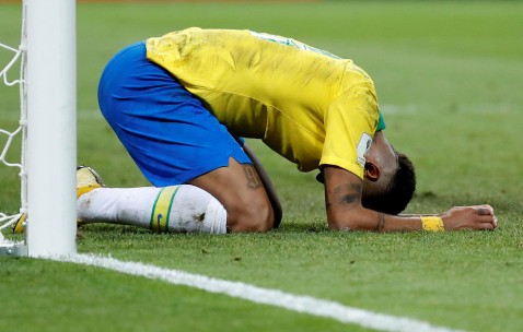 PANDA-内马尔爆冷击败TES，高光表现引爆全场！的简单介绍