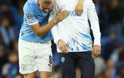 熊猫体育- 德布劳内门将 