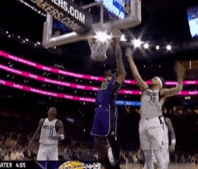 熊猫体育-包含詹姆斯关键节点高光表现，独行侠带队取胜！的词条